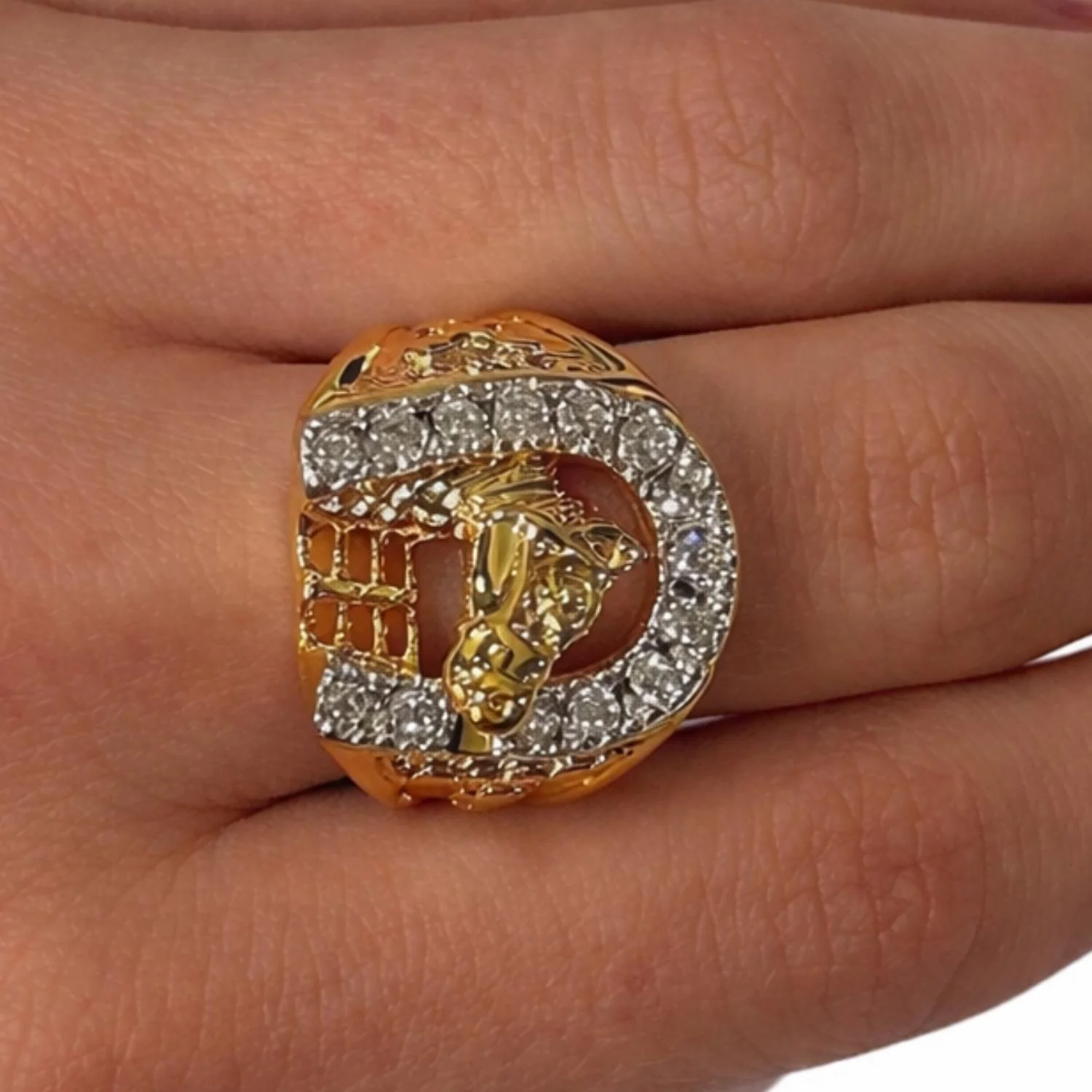 Elvis Signature Style: Gold Plated Horseshoe Ring - Image 3